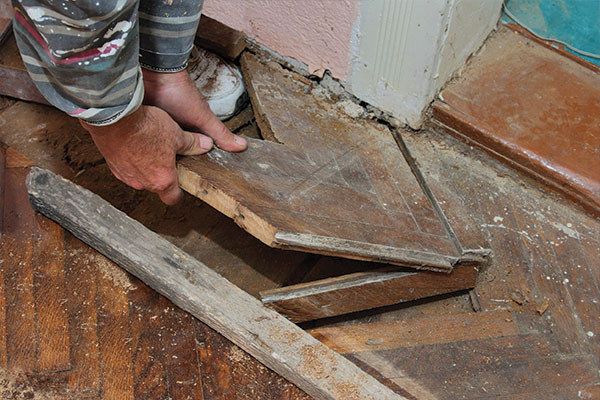 Hardwood Stair Refinishing & Repairing