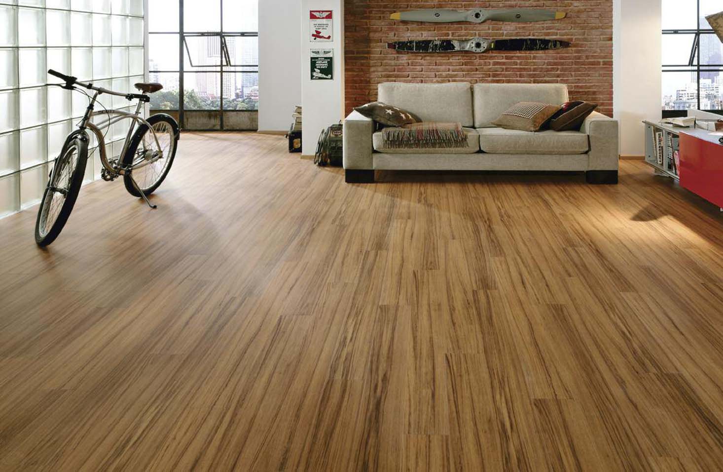 Laminate hardwood flooring
